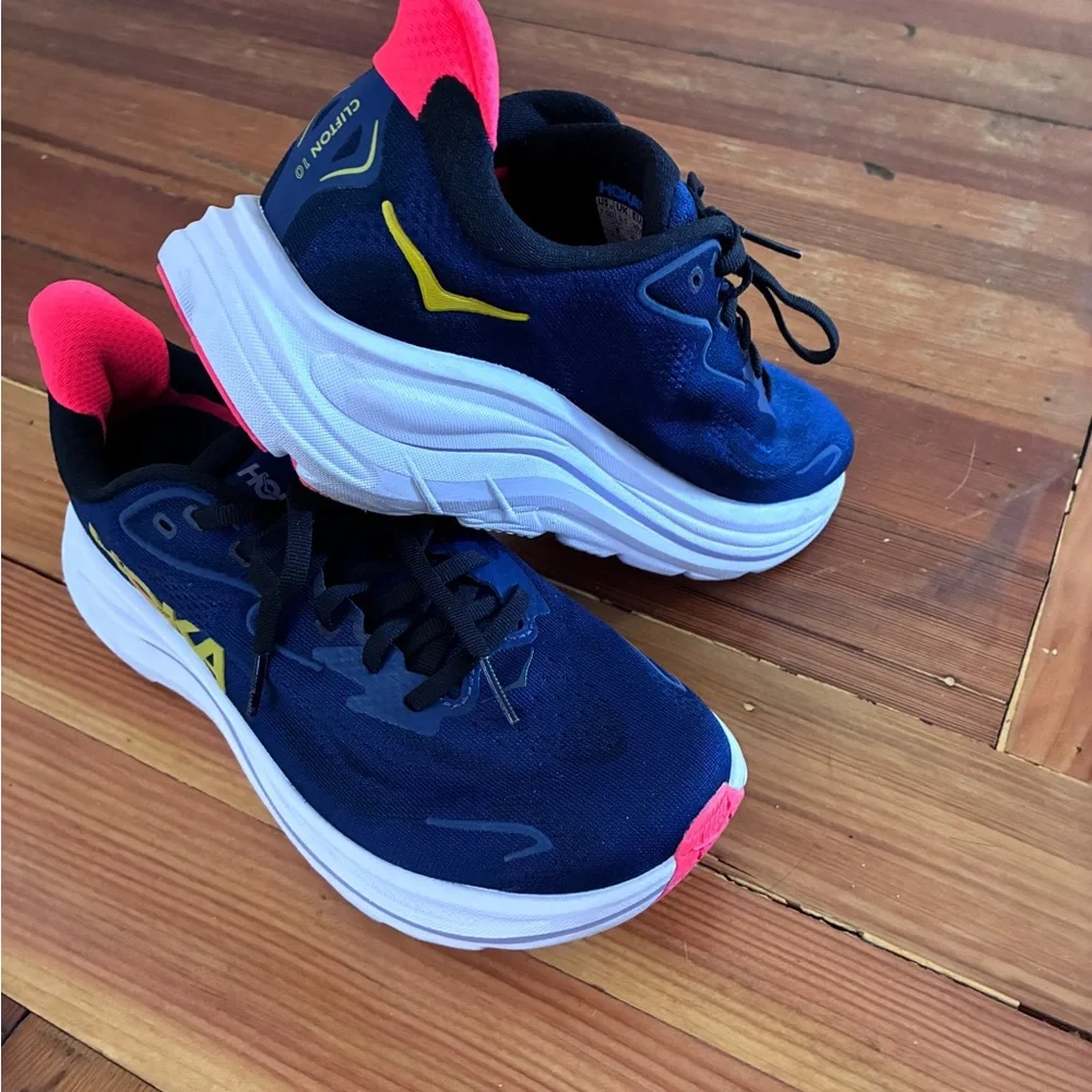 Women’s Clifton10. Running shoes - Picture 2 of 7